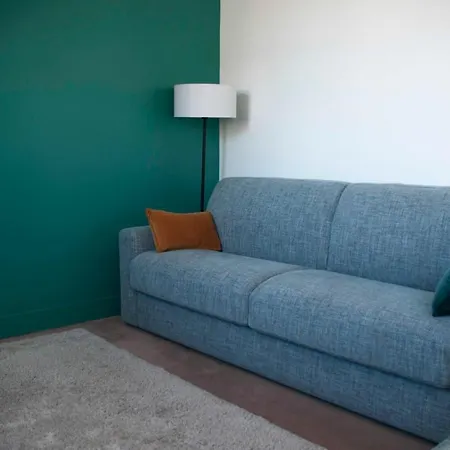 Bright 35 M - Near Batignolles *