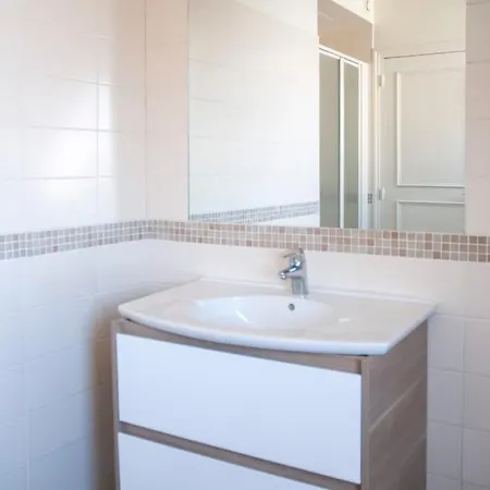 Apartment Bright 35 M - Near Batignolles *